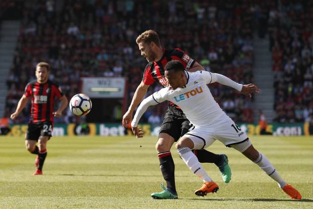 他在与队友 他在与队友